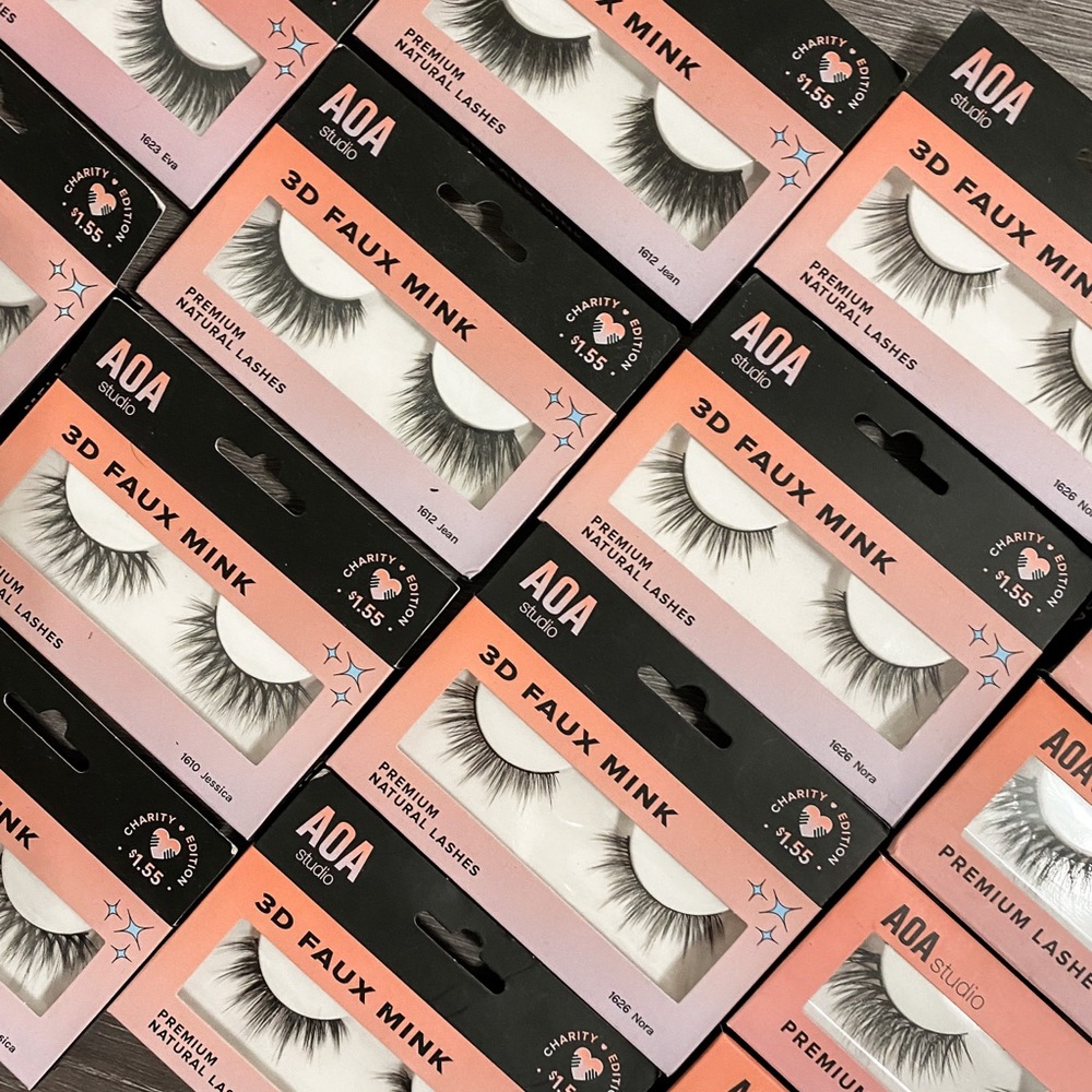 LOT of 18 lashes